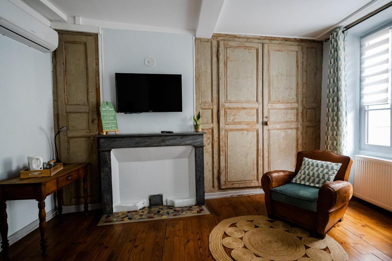 Gite Le Pied Du Geant - Local Securise Pour Les Velos Tournon-sur-Rhone Exterior photo